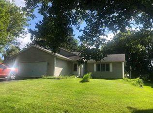 107 Centralia Pl NE, Poplar Grove, IL 61065