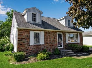 3457 Dolphin Dr, Buffalo, NY 14219