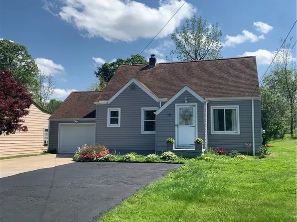 60 Renee Dr, Struthers, OH 44471