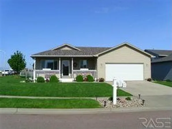 837 S Wheatland Ave, Sioux Falls, SD 57106