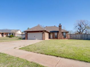 1301 Northridge Rd, Moore, OK 73160