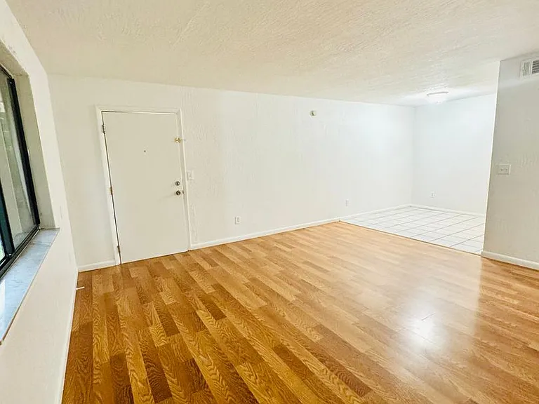 2160 Forest Knoll Dr NE #60102 — Photo 10