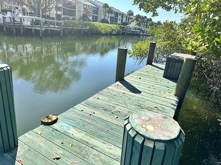 1860 Cobia Dr — Photo 5