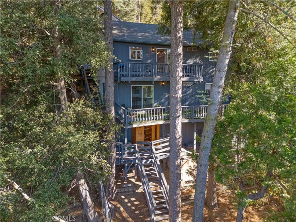 24556 Geneva Dr, Crestline, CA 92325