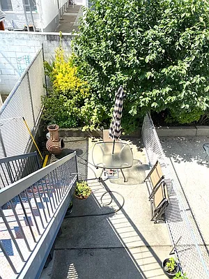 Sold by Maximillion Realty, Inc. | media 16