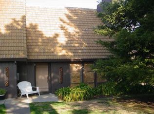 6628 Surfside Way, Sacramento, CA