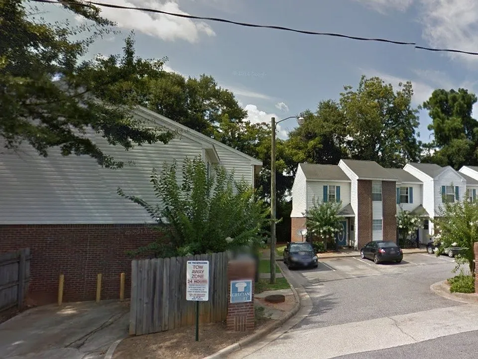 552 Oak Meadow Ln
