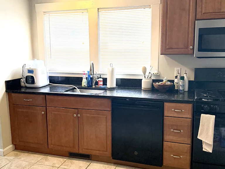25 Chipman St #1 — Photo 13
