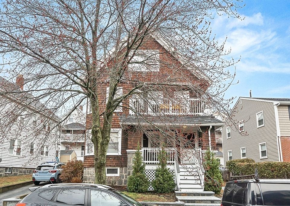 1st image of 12 Chelmsford St