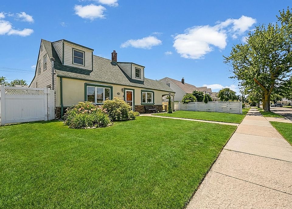 1st image of 23 John Ln