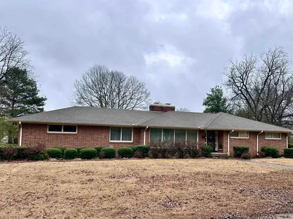 205 Guntersville St, Sheffield, AL 35660