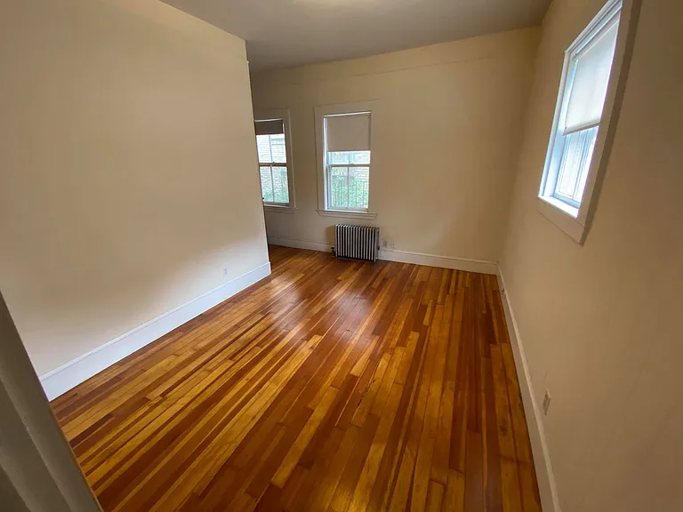 381 Harvard St — Photo 11
