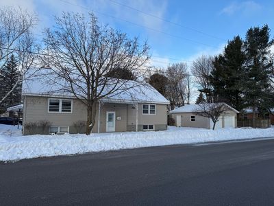 320 S Oak Ave, Gaylord, MI, 49735