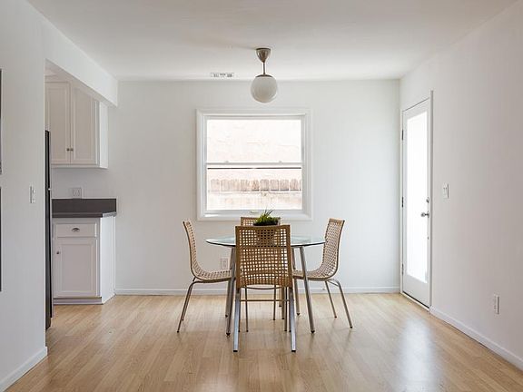 4th image of 1304 N Occidental Blvd