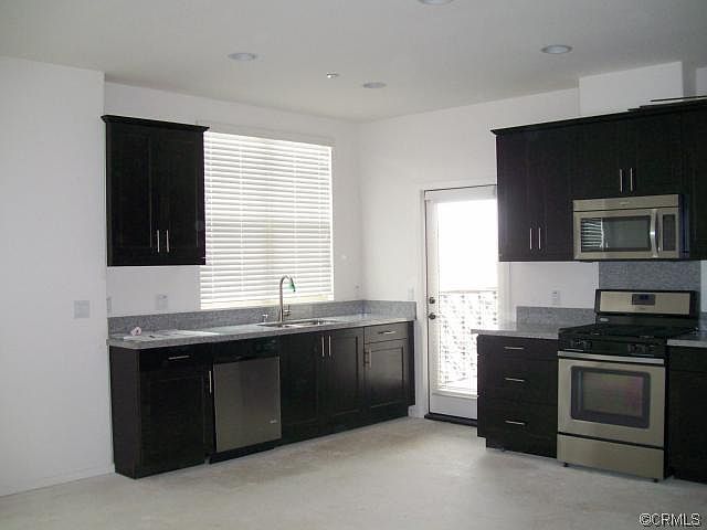 1st image of 401 S Anaheim Blvd Unit 6