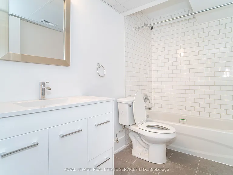 1106 Saint Clair Ave W #2B — Photo 11