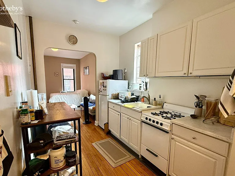 100 W 73rd St #3D — Photo 3