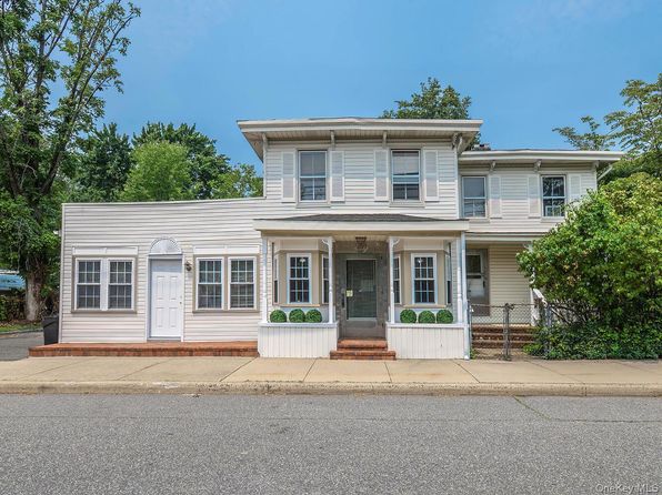 60 Grove St