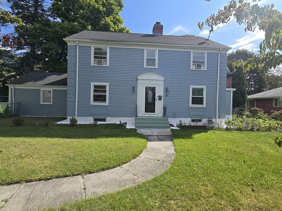 1st image of 203 Burncoat St
