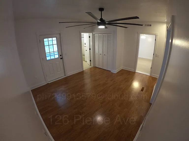 126 Pierce Ave — Photo 5