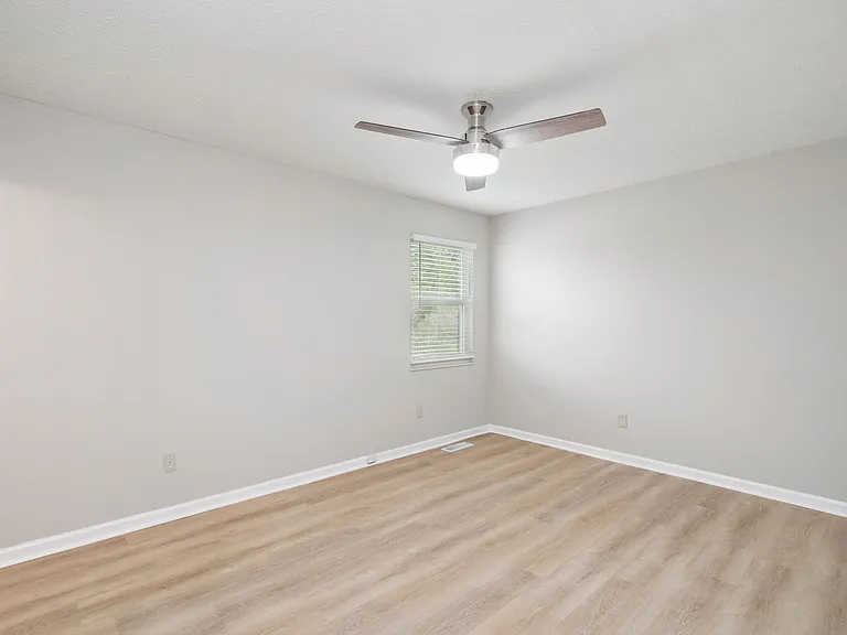 5712 Walden Woods Ct — Photo 20