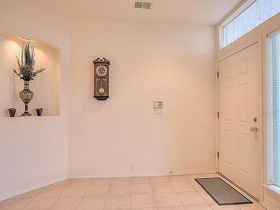 2nd image of 4025 Pasaje Pl NW