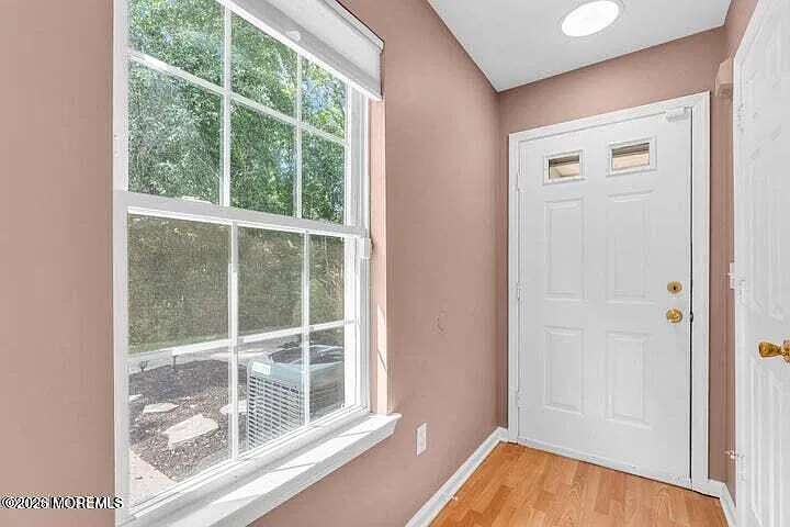 2 bed, 3.5 bath, 1463 sqft, $3,400 — Photo 4
