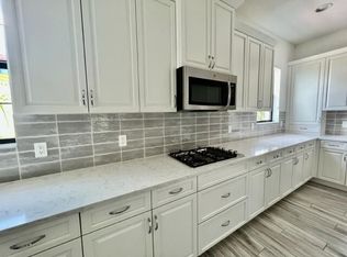 8074 Hobbes Way, Palm Beach Gardens, FL 33418