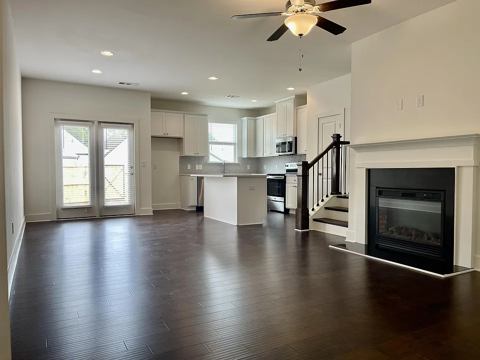 123 Auburn Run Ln #1
