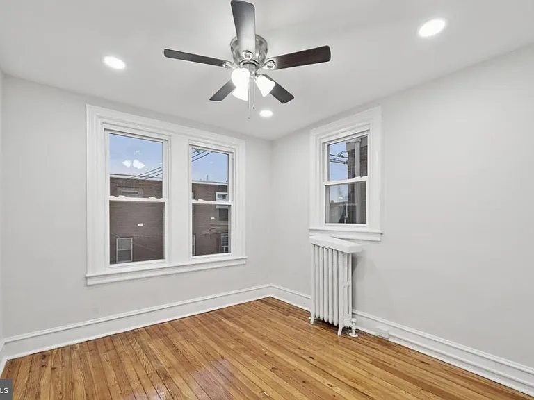 5824 N American St — Photo 2