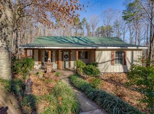 590 Nichols Rd, Pendergrass, GA 30567