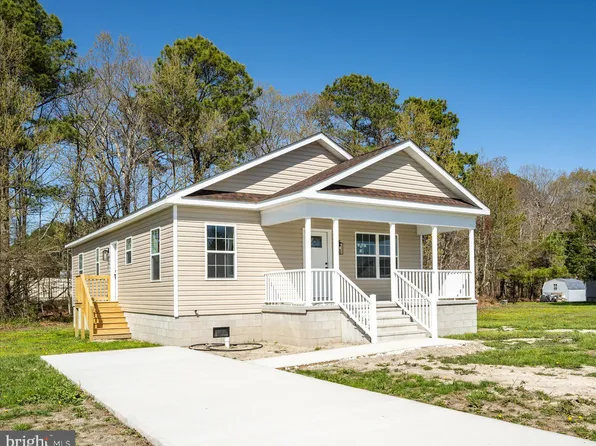 5 Heron Way, Crisfield, MD 21817