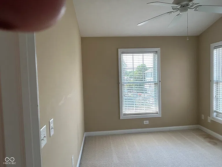 8645 Meridian Square Dr — Photo 19