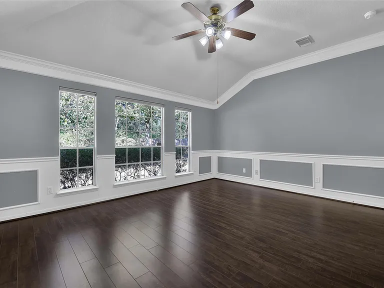 27186 Kings Manor Dr S — Photo 17