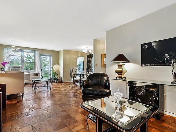 5th image of 16 Lake St APT 7F