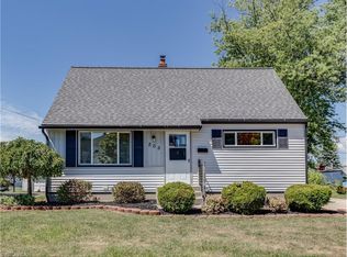 205 Paul St, Bedford, OH 44146