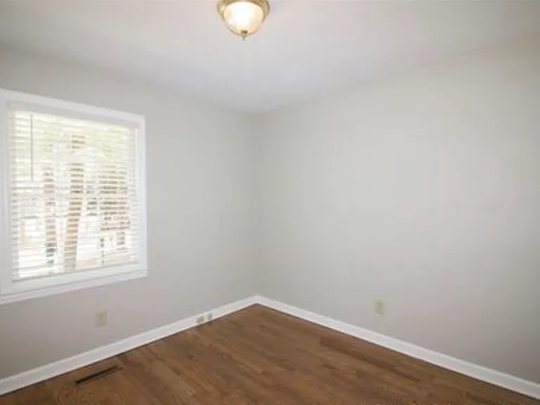 105 S Ridge St — Photo 15