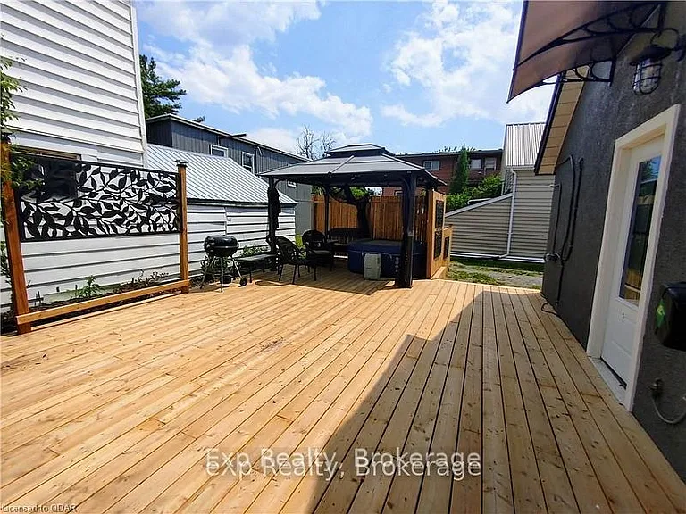 33 Murney St — Photo 16