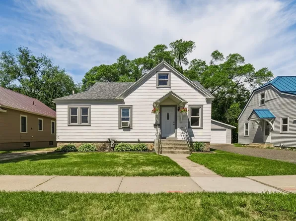 1025 Main Street, Bloomer, WI 54724