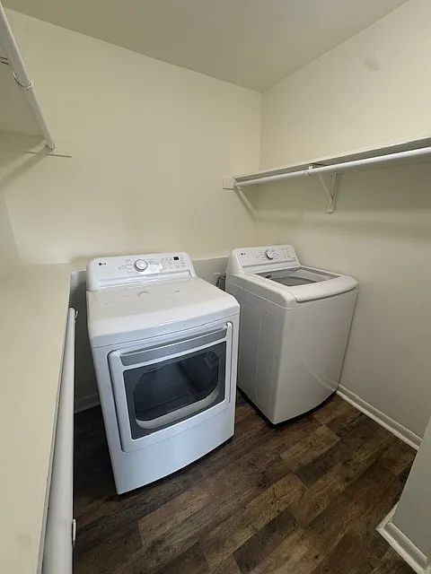 Foxcroft Village Apartments — Photo 4