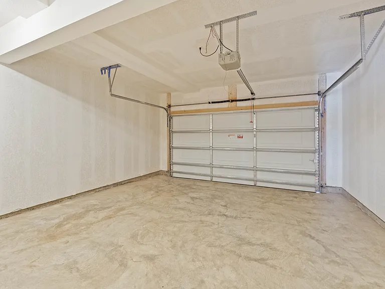 Barry West Townhomes — Photo 88