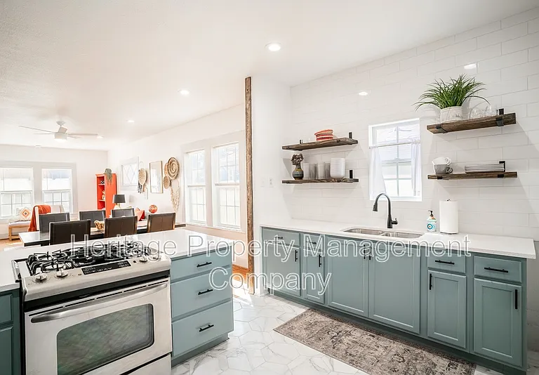 475 E French Pl — Photo 13