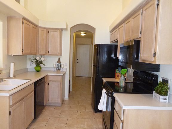 5th image of 144 W Villa Theresa Dr
