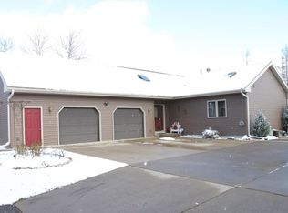 4108 Royalwood Cir, Rhinelander, WI 54501
