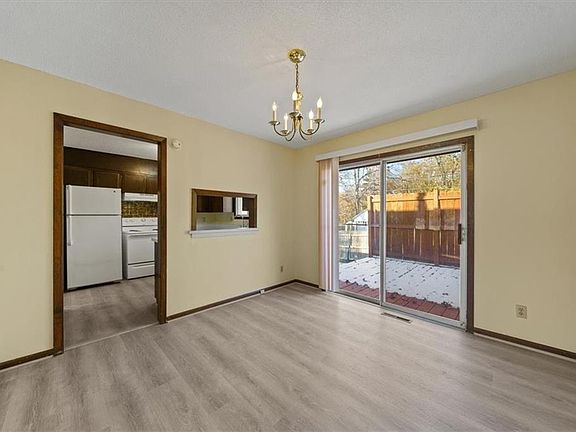 4th image of 606 E 78th St