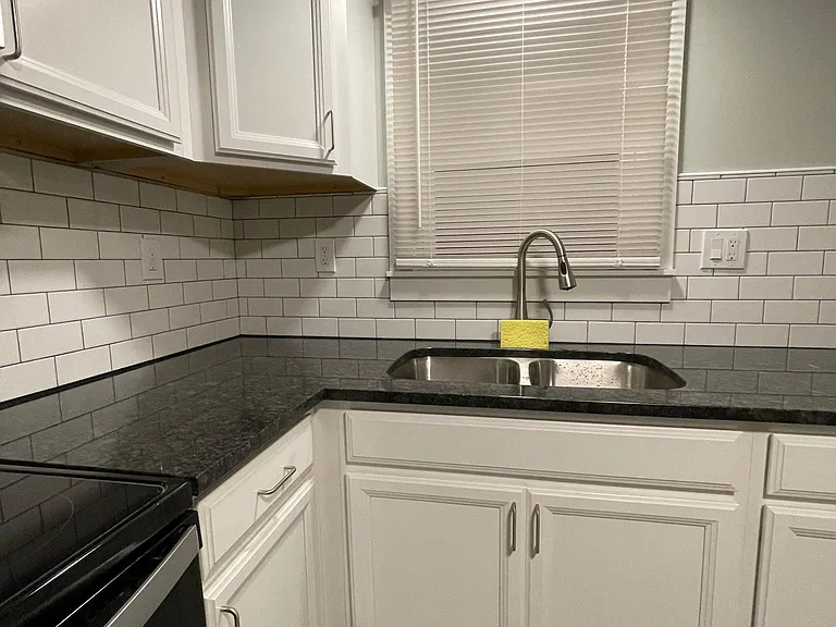 108 Clinton St #2 — Photo 10