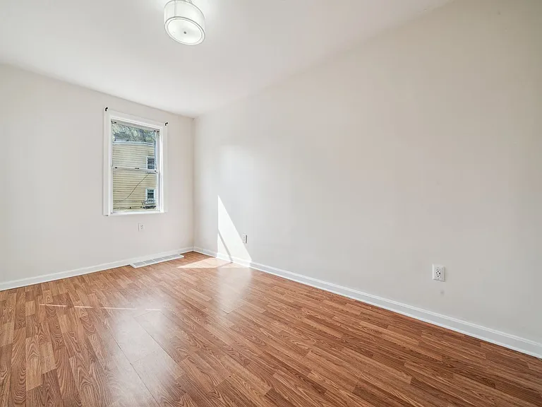 2819 Spring Garden Ave — Photo 13