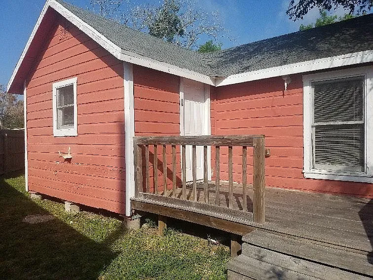 713 Scotland Dr #1 — Photo 7