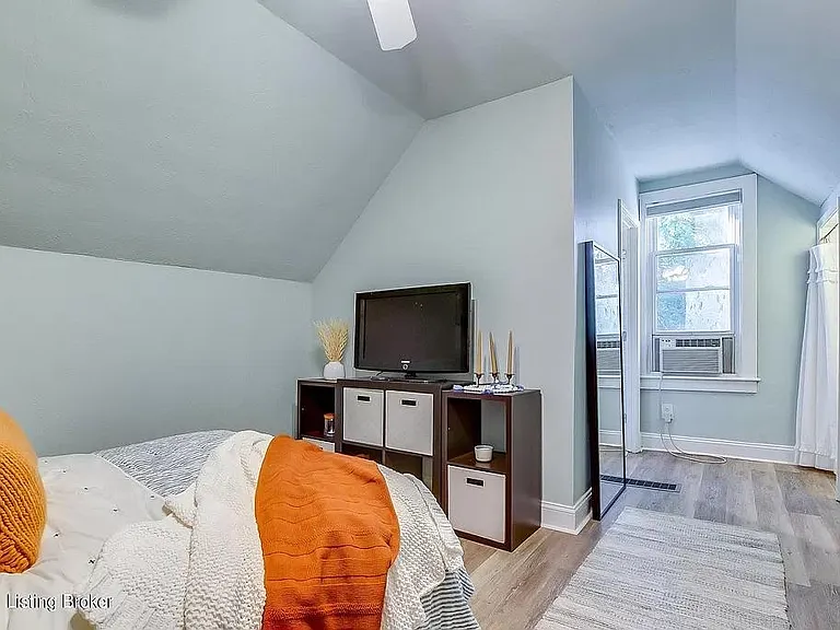 409 E Brandeis Ave — Photo 21