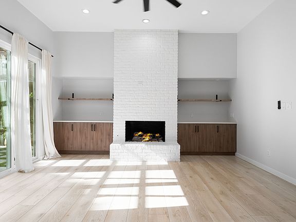 5th image of 14140 Regency Pl